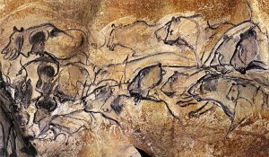 후기 구석기 시대인 약 3만 년 전에 그려진 프랑스 쇼베동굴 벽화. 사자가 들소를 사냥하는 모습이다. 쇼베동굴 벽화에는 손바닥 자국이나 발자국, 그리고 상징적인 기호들도 그려져 있다. - 동아일보 제공