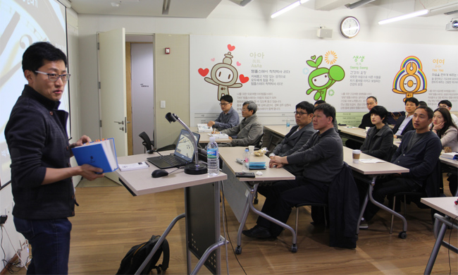 서울백북스 회원들이 