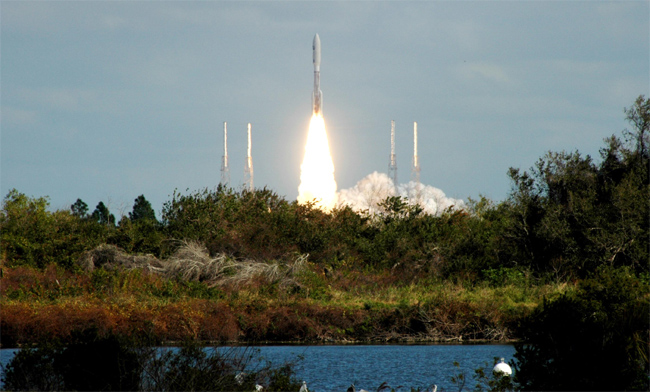 2006년 1월 명왕성을 향해 발사되는 뉴호라이즌 - NASA 제공