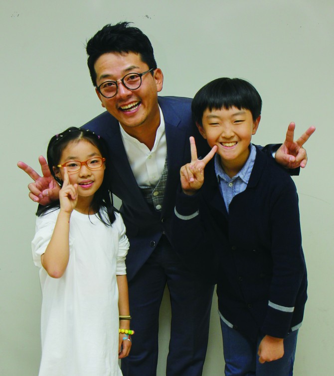 대전시 홍보대사로 대전 사이언스페스티벌 사회를 맡은 개그맨 김준호 아저씨와 찰칵! - 현수랑 기자 제공