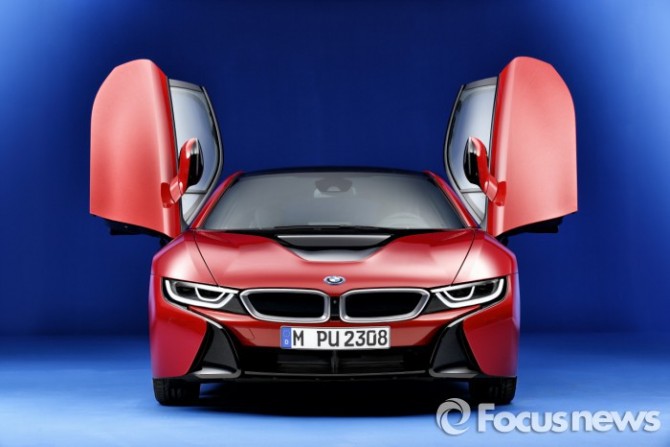 BMW i8 프로토닉 레드 에디션 - BMW코리아 제공