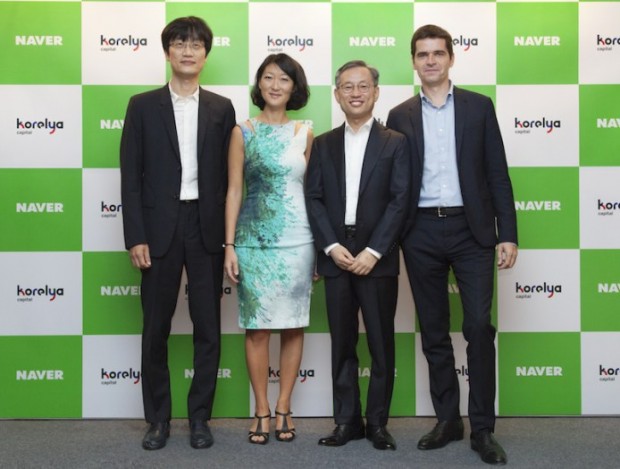 네이버와 코렐리아캐피탈 협력을 발표하는 기자간담회 후 이해진 네이버 의장, 팰르랭 코렐리아캐피탈 대표, 김상헌 네이버 대표, 앙투안 드레쉬 코렐리아캐피탈 공동 창업자 (왼쪽부터)가 기념촬영하고 있다 - 네이버 제공
