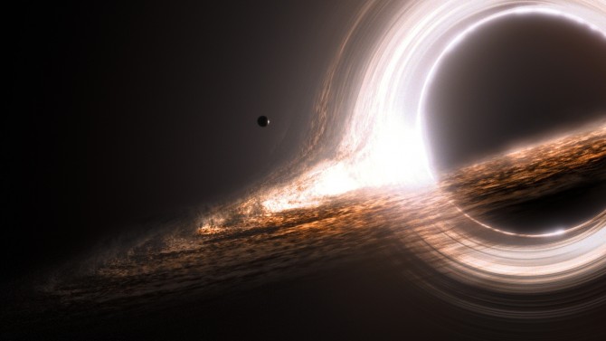 과학자들이 예측한 블랙홀 상상도. 다음 달 미국, 유럽, 일본, 한국 등의 과학자들이 ‘이벤트 호라이즌 망원경(EHT)’ 프로젝트를 통해 블랙홀 직접 관측에 처음으로 나선다. 세계 9곳에 설치된 전파망원경을 서로 연동해 블랙홀의 가장자리가 원형 고리 형태로 빛나는 ‘블랙홀 그림자 현상’처럼 블랙홀 인근에서만 일어나는 현상을 관측하고, 이를 바탕으로 블랙홀의 존재를 입증할 계획이다. - 유투브 캡처 제공