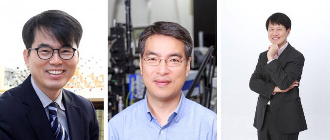 박제근 기초과학연구원(IBS) 강상관계 물질 연구단 부연구단장(왼쪽), 정현식 서강대 물리학과 교수(가운데), 박철환 서울대 물리천문학부 교수 공동연구팀은 2016년 노벨 물리학상의 이론을 실험을 통해 증명해내는데 성공했다고 21일 밝혔다. -기초과학연구원 제공