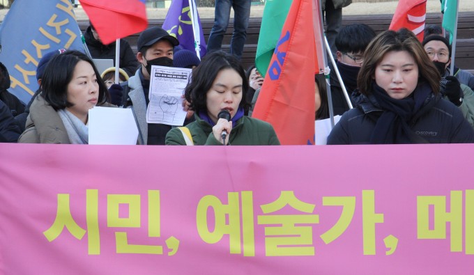 세운상가 내 세운메이커스 큐브 입주 예술가 전유진씨가 발언을 하고 있다. 조승한 기자 shinjsh@donga.com
