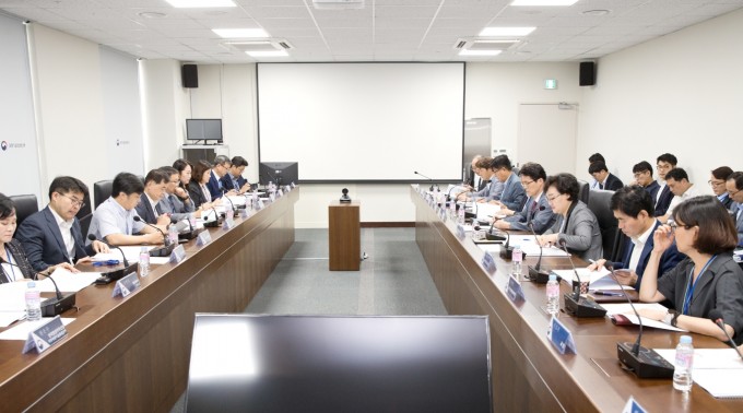 제31회 우주개발진흥실무위원회 에서 문미옥 과학기술정보통신부 제1차관이 회의를 주재하고 있다. 과학기술정보통신부 제공