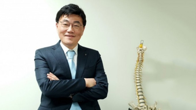 8일 서울시 성동구에 있는 한양대병원 본관에서 만난 백광흠 대한의료감정학회장(한양대병원 신경외과 교수)에게 의료감정이 무엇인지, 어떤 전문가들이 의료감정을 하는지, 의료감정의 한계는 무엇인지 물었다. 이정아 기자