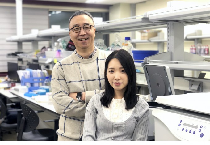 신근유 교수와 김은지 박사과정생. 포스텍 제공