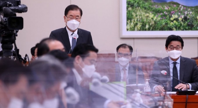 정의용 외교부 장관이 20일 오전 서울 여의도 국회에서 열린 외교통일위원회 전체회의에서 후쿠시마 오염수 방출 관련 긴급현안보고를 하고 있다. 연합뉴스 제공