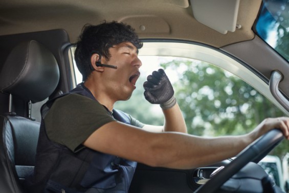 수면무호흡증 앓는 운전자, 졸음운전 사고 예방 방안은?