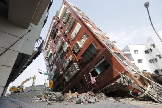 대만 강진 이어 일본서도 지진...