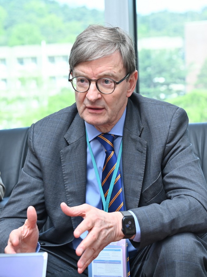 'German Scientists More Respected Post-COVID... R&D Key to Tackling ...