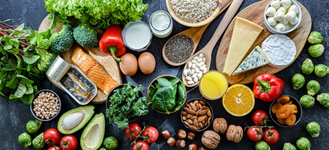 식이섬유가 풍부한 채소와 과일