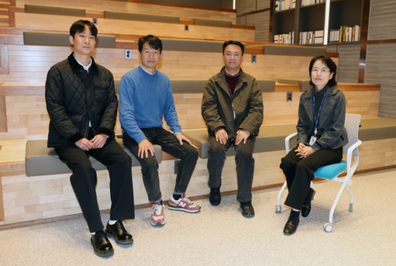 [사이언스얼라이브2025]⑪ "연구가 대중과 만나면 사고의 폭이 넓어진다... - 뉴스 썸네일 이미지