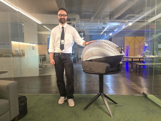 "움직이는 도로로 달 기지 구축"...현대차·IBM과 손잡은 우주 스타트업 - 뉴스 썸네일 이미지
