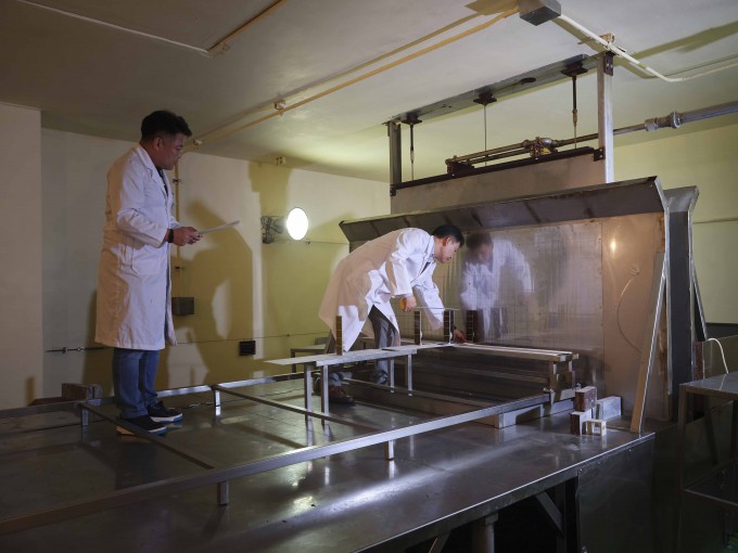 Gamma rays boost energy harvester output for battery-free sensors ...