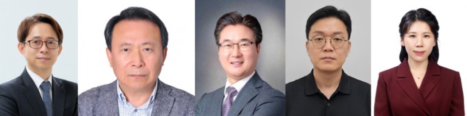 From left: Kim Hee-sik, Center Director at KRIBB; Nam Seung-il, former Principal Researcher at KOPRI; Lee Woo-young, Professor at Yonsei University; Lee Hyun-su, Associate Director at IBS; Cha Meeyoung, Professor at KAIST.